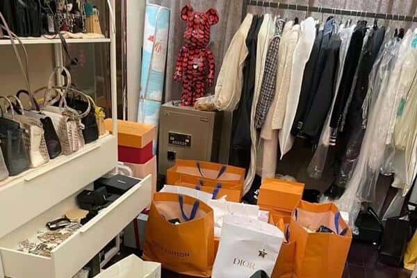 红河州蒙自回收一线品牌衣服